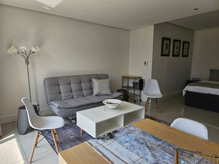 For Sale: Apartment in Sandown with gym, pool, concierge, and secure parking.