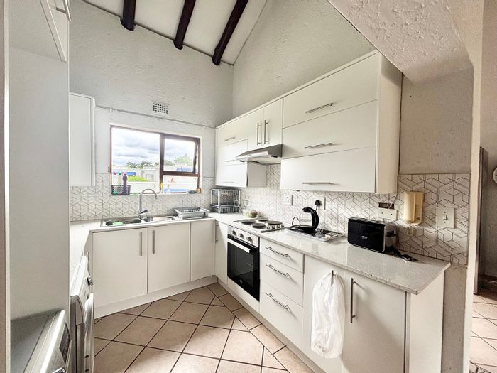 For Sale: 3-Bed, 2-Bath Apartment in Morningside with secure parking and balcony.