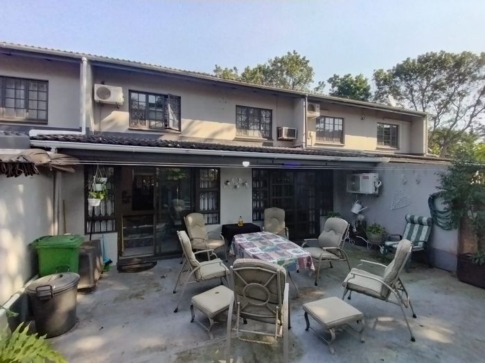 For Sale: Arboretum Townhouse with 3 bedrooms, jacuzzi, and secure garage.