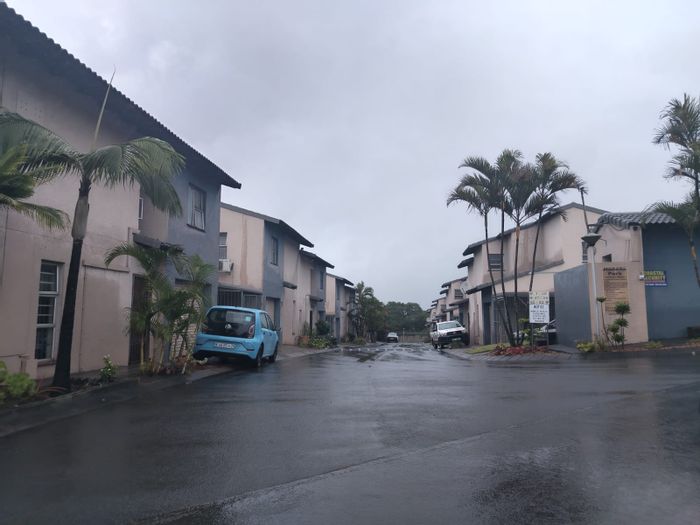 For Sale: 3-Bedroom Townhouse in Arboretum with private yard and garage.