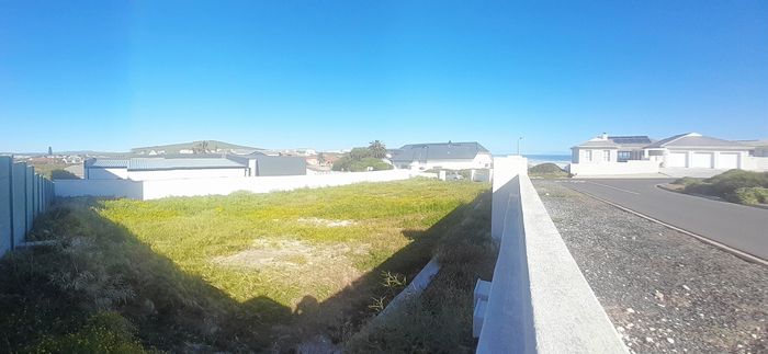Vacant Land Residential For Sale in Yzerfontein Central - 645sqm Corner Plot.