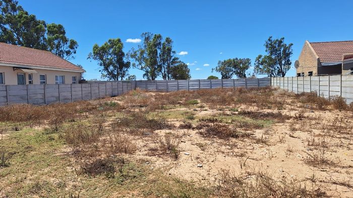 Vacant Land Residential For Sale in Port Owen – 569m², three walls, serene setting.