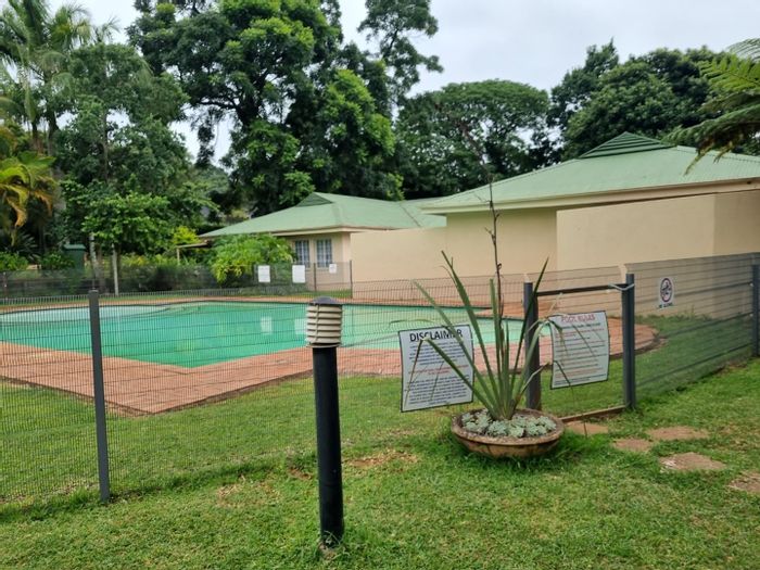 For Sale: Townhouse in White River Ext 16 with pool, security, and gardens.