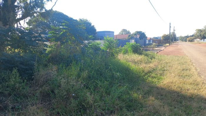 Vacant Land Residential For Sale in Henley On Klip, close to amenities.