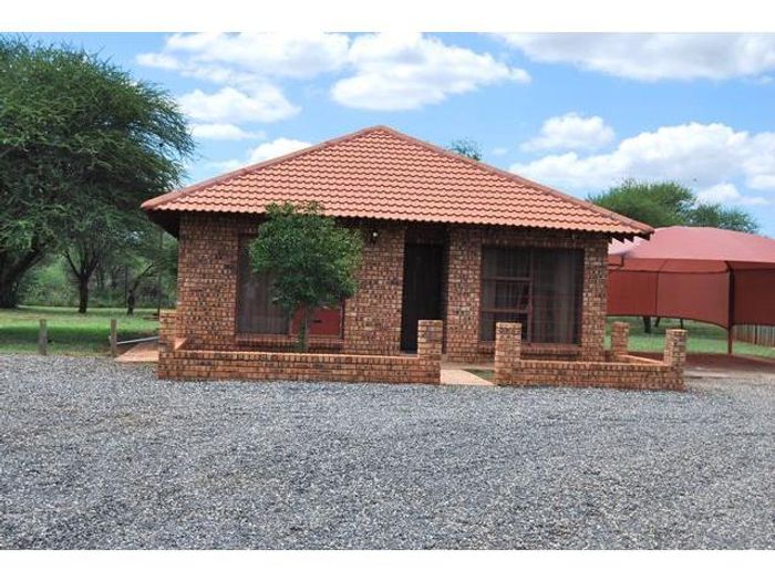 Northam Rural Small Holding For Sale: 10 Hectares, 9 Houses, fenced, water tanks.