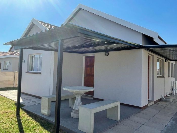 For Sale: Freedom Park House with 4 Bedrooms, 2 Bathrooms, Carport, and Garden.