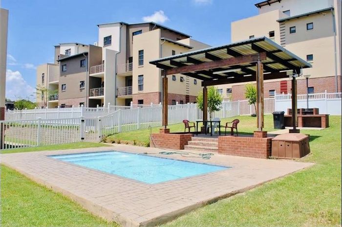 St Aidan Apartment in Barbeque Downs: Modern Living Near Shopping, Schools, and Parks!