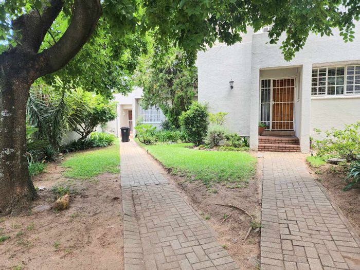 Rivonia Townhouse For Sale: 1 Bed, Pool, Tennis Courts, 24-Hour Security.