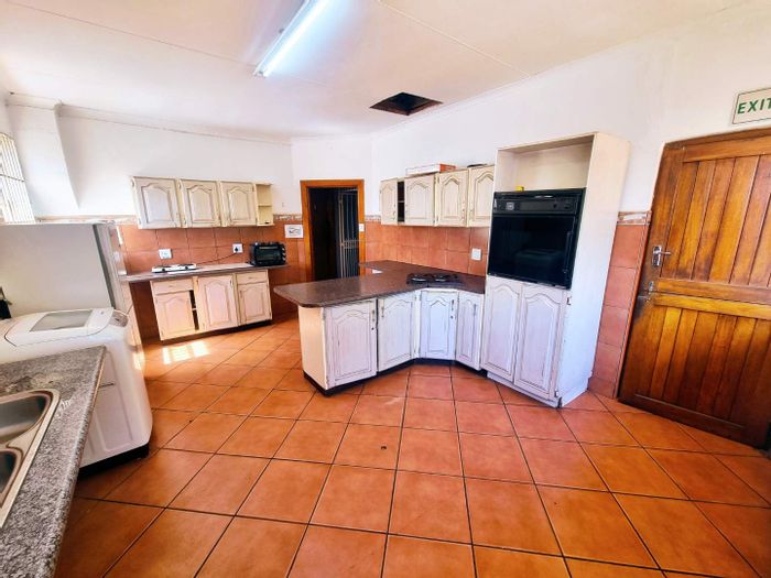 For Sale: 10-bedroom student house in Melville, close to UJ, ample parking.