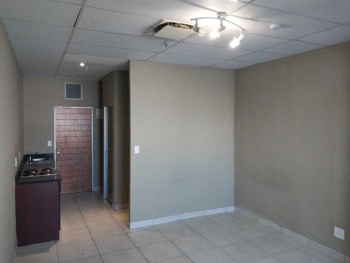 For Sale: Apartment in Marshalltown with 24-hour security and equipped kitchen.