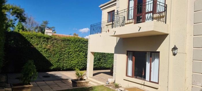 Broadacres House For Sale: 3 Bedrooms, pool, staff accommodation, secure estate living.