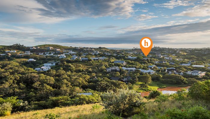 For Sale: Spacious 5-Bed House in Simbithi Eco Estate with Pool and Green Belt Access.