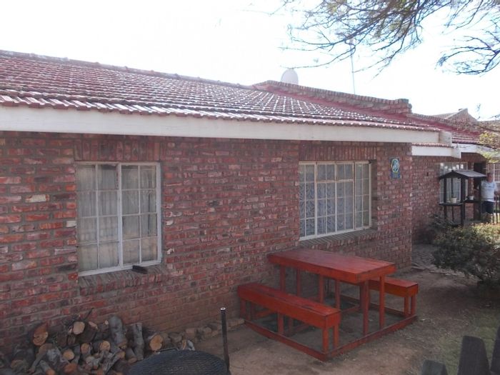 Manor Heights House For Sale: Two units, rental income, space for expansion.