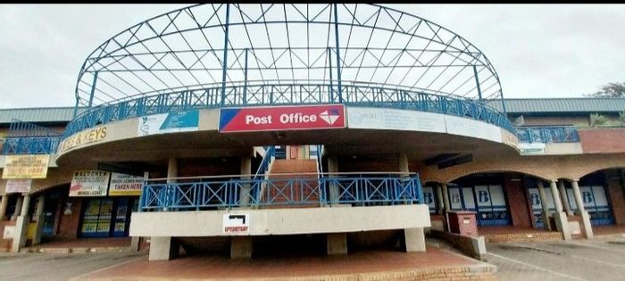 Commercial Property For Sale in Annadale: 20 units, ample parking, strong rental income.