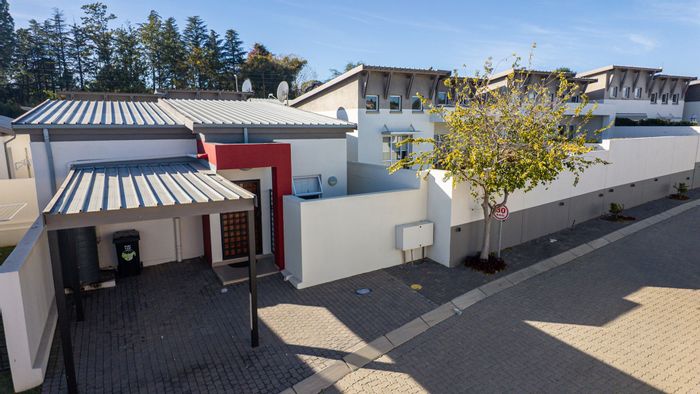 1-Bedroom Townhouse in Broadacres Retirement Village For Sale with Garden and Parking.