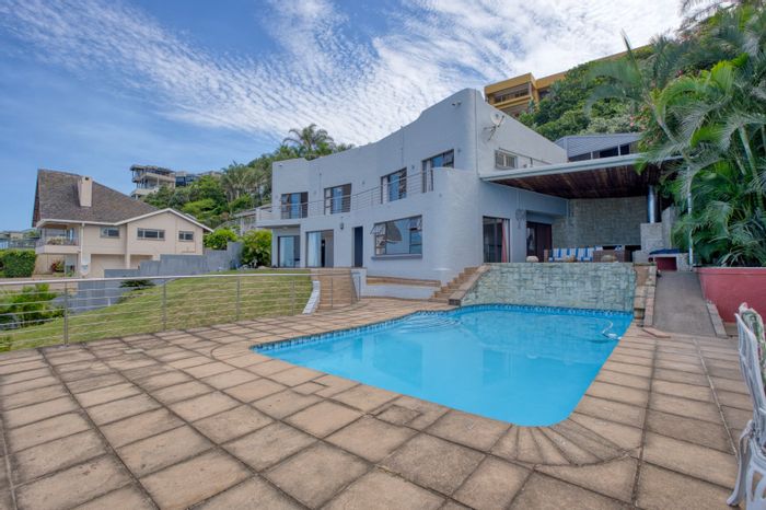 Ballito Central House For Sale: 6 beds, pool, guesthouse potential, sea views.