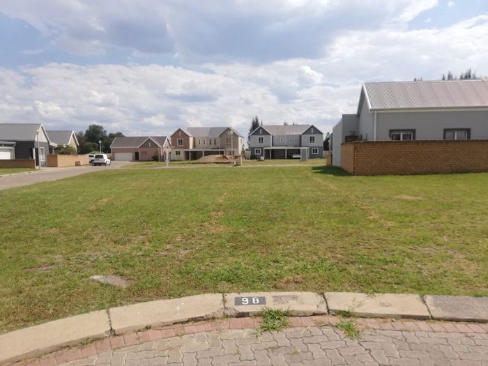 Vacant Land For Sale in Riverspray Lifestyle Estate with river access and sports facilities.