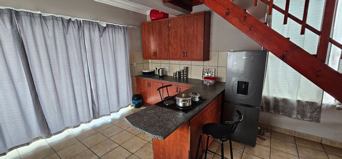 Waterberry Country Estate Townhouse For Sale: 3 Bedrooms, Security, Close to Amenities.