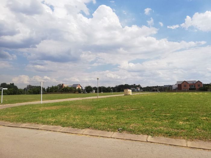 Vacant Land Residential for Sale in Vanderbijlpark SE 10 - 412 m², build your dream home.