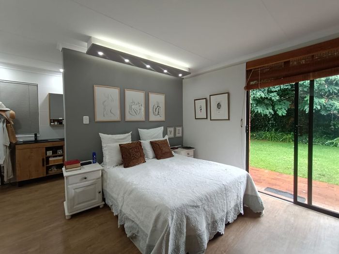 Vanderbijlpark Se 3 House For Sale: 5 beds, solar power, garden, entertainment area.