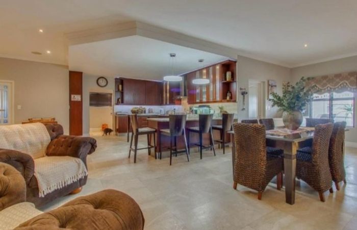 Deo Gracia House For Sale: 5 bedrooms, entertainment areas, security estate amenities.