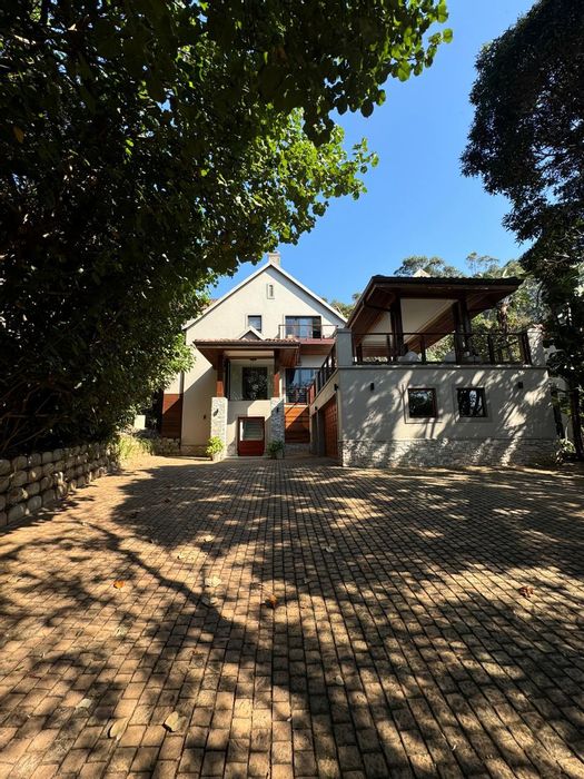 Zimbali House For Sale: Open-plan living, pool, golf access, and exclusive amenities.