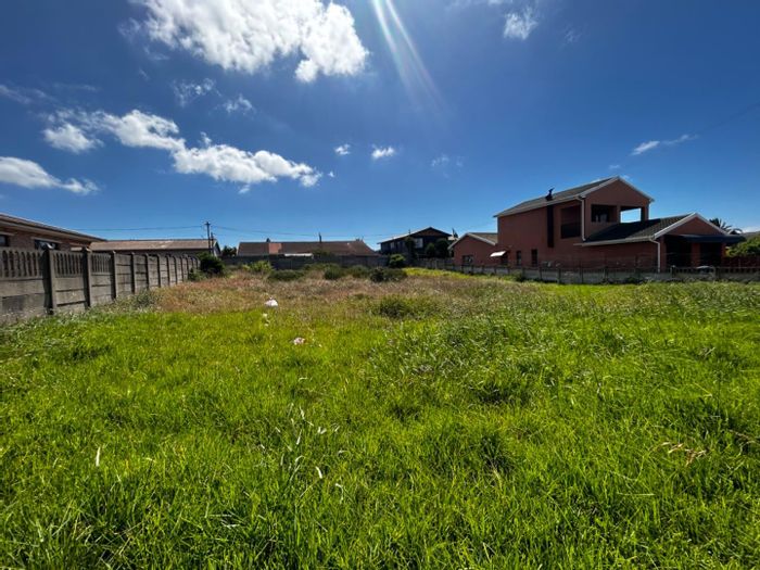 Vacant Land Residential for Sale in C Place - 713 sqm, ideal for your dream home.