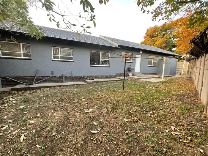 For Sale: House in Esther Park with 3 beds, 2 baths, extra rental room.