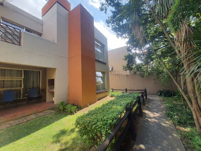 For Sale: 3-Bedroom Flat in Vanderbijlpark Central with outdoor braai and security.