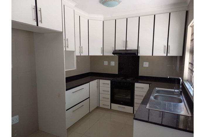 For Sale: Malvern Townhouse with 3 bedrooms, garage, and close to amenities.