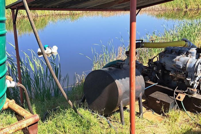 For Sale: 60-hectare farm in Mookgopong Central with extensive irrigation and amenities.