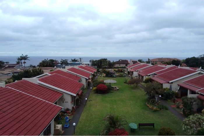 For Sale: Apartment in Prestondale with pool, nursing care, and social community.