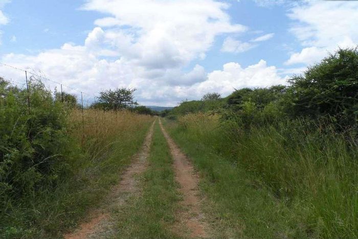 For Sale: 78ha Farm in Mookgopong Rural with water rights, livestock facilities, and two homes.