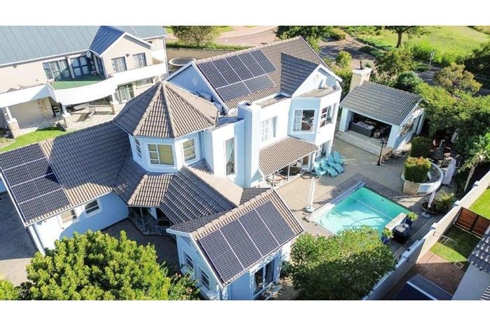For Sale: Spacious 4-Bedroom House in Midlands Estate with Pool and Solar System.