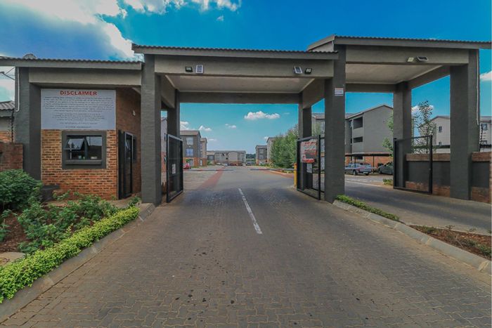 For Sale: 3-Bedroom Apartment in Kenleaf with security, parking, and family amenities.