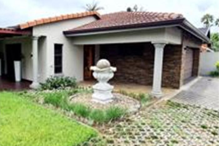 For Sale: Arboretum House with garden, pool, patio, and double garage.