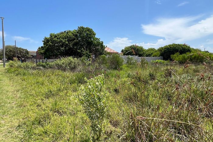 Vacant Land Residential For Sale in Paradise Beach - 748m² near sandy shores.