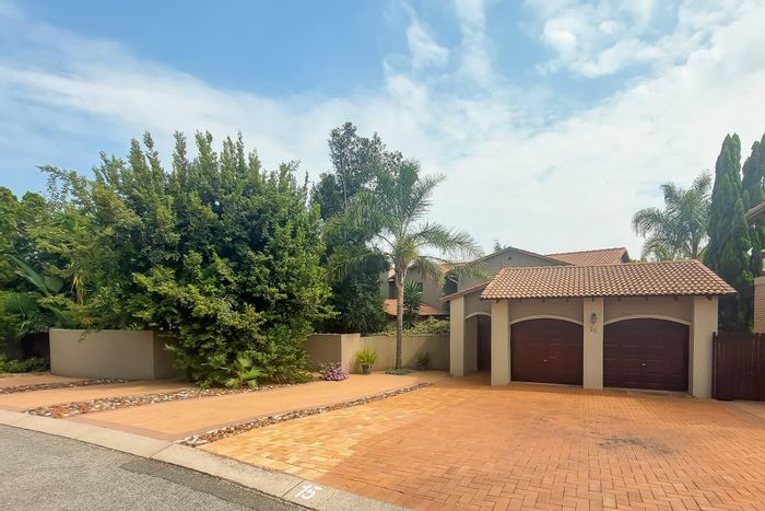 Eldo Park House For Sale: 4 Bedrooms, Solar System, Outdoor Braai, Ample Parking.