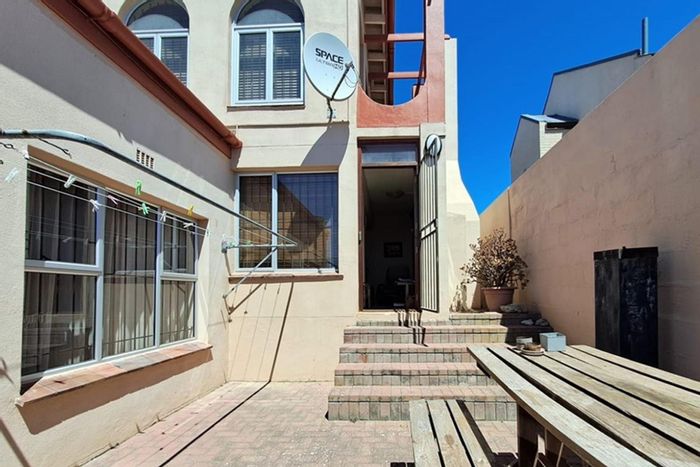 For Sale: House in Saldanha Central with dual family rooms and outdoor space.