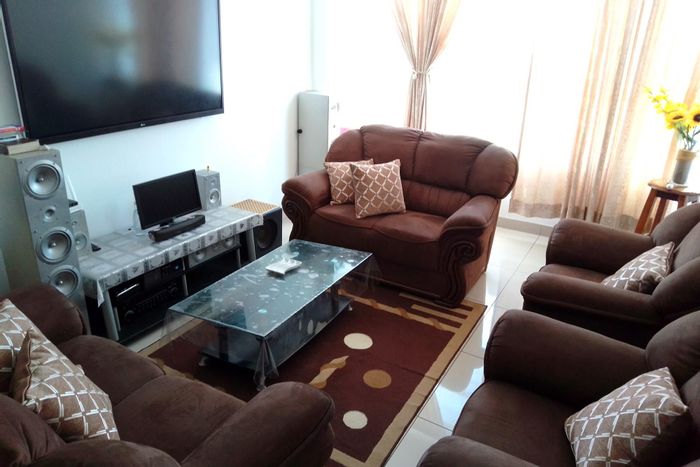 North Beach Apartment For Sale: 2 Bedrooms, Renovation Potential, Near Beach & Amenities.