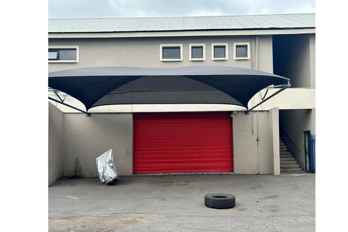 Retail space to rent in Sasolburg Central, 120m², near amenities and transport.