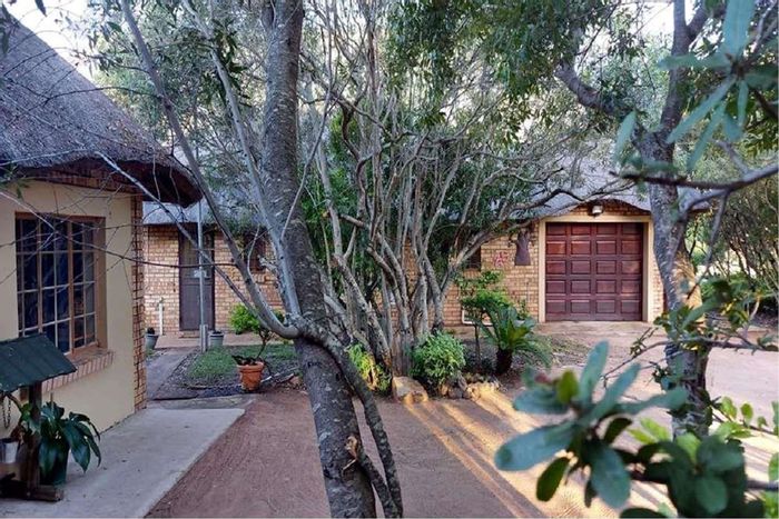 Marloth Park Central House For Sale: 8 bedrooms, pool, spacious garden, near amenities.