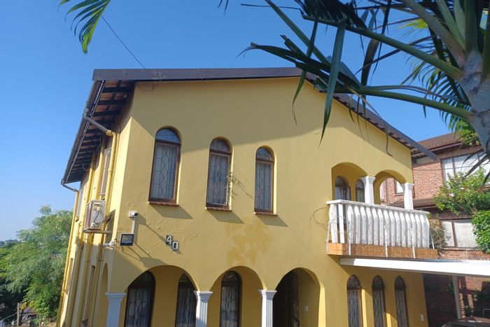 Kenville House For Sale: 3 Bedrooms, 2 Living Rooms, Balcony, Covered Parking.