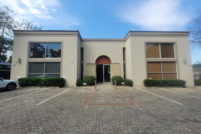 Office To Rent in Parktown North: Flexible layout, secure parking, shared terrace.