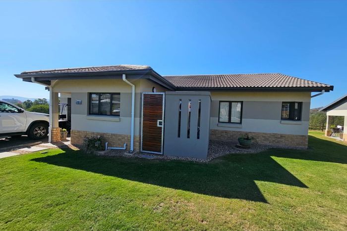 Hayfields Townhouse For Sale: 4 bedrooms, golf views, entertainment area, secure living.