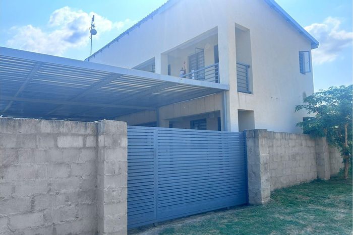 For Sale: Tekwane South Apartment, 6 units, fully furnished student accommodation.