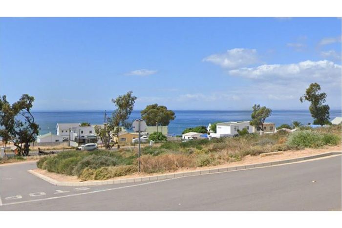 For Sale: Vacant Land Residential in St Helena Views with sea views and amenities.