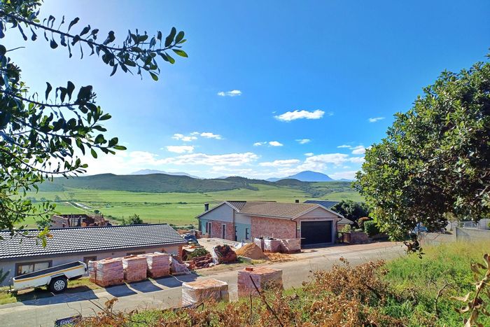 Vacant Land Residential For Sale in Fraaiuitsig with Mountain Views and Trails.