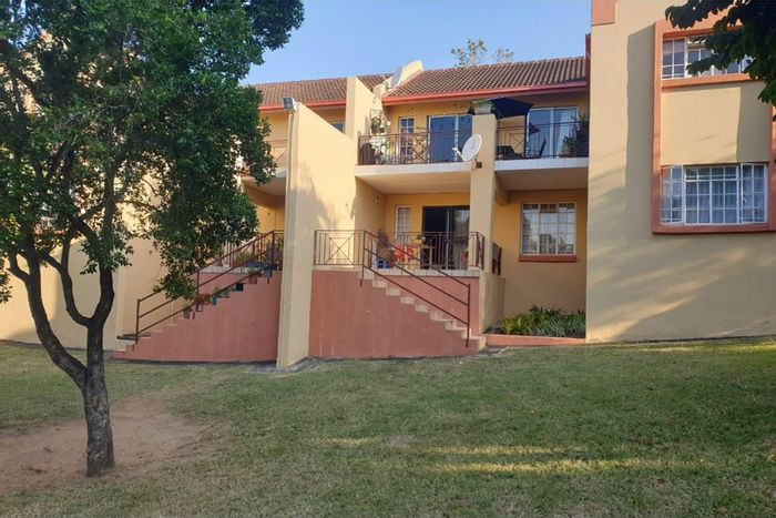 3-Bedroom Apartment in Nelspruit Ext 11 with Pool and Scenic Views To Rent