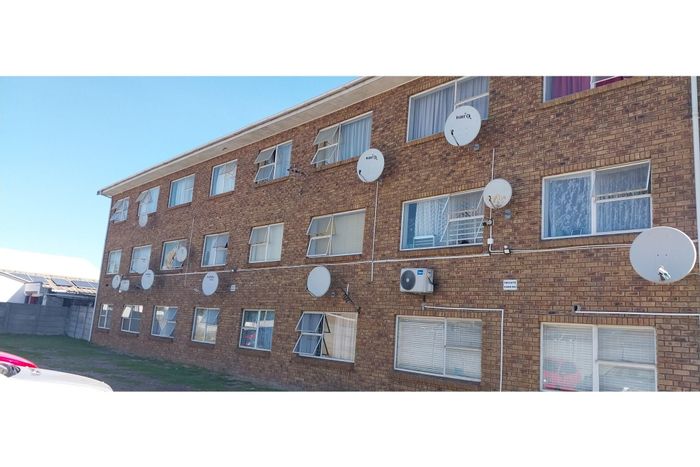 For Sale: Apartment in Parow Valley with secure parking and communal gardens.